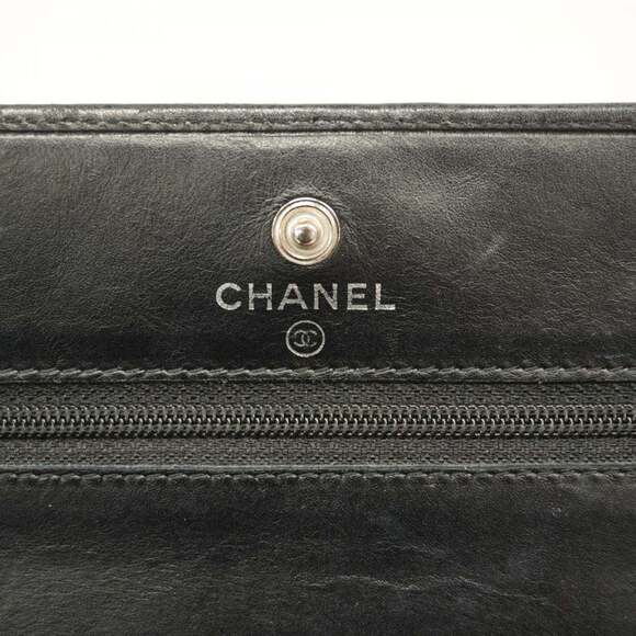 CHANEL Black Lambskin Leather Wallet - Picture 5 of 14